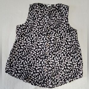 Maurices Black and White Sleeveless Blouse